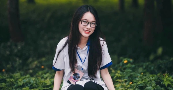 Thu Trang được coi là 'nàng thơ' của ĐH Kinh tế Quốc dân. Ảnh: Facebook Thu Trang được coi là 'nàng thơ' của ĐH Kinh tế Quốc dân. Ảnh: Facebook