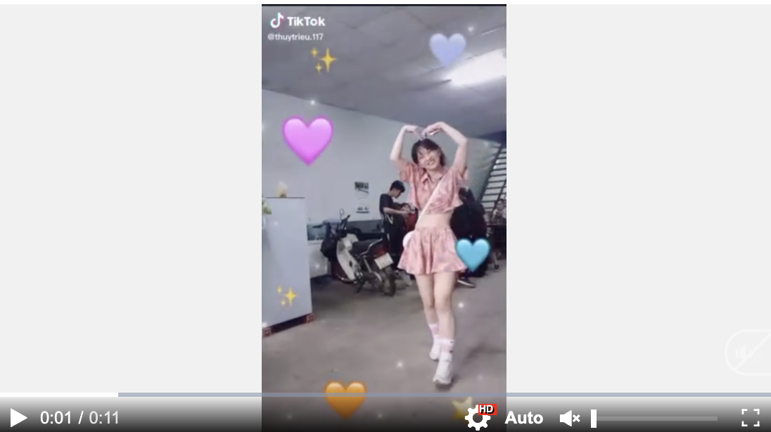 Lê Bống với vóc dáng chân thật chưa qua chỉnh sửa. Ảnh chụp từ clip Lê Bống với vóc dáng chân thật chưa qua chỉnh sửa. Ảnh chụp từ clip