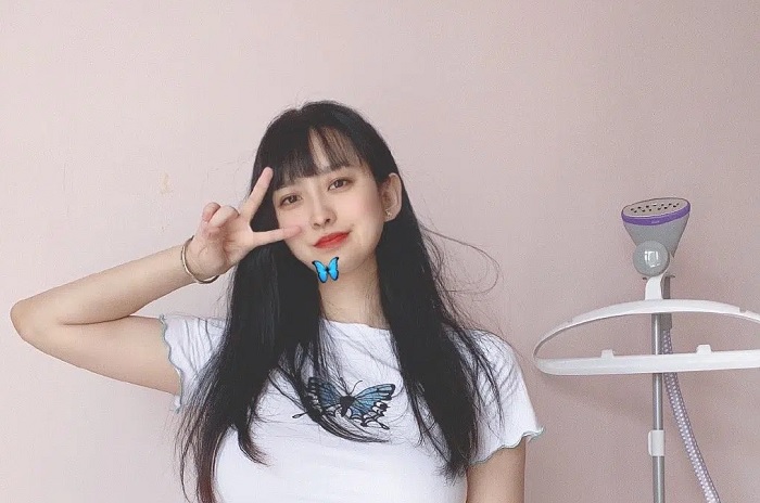 Hotgirl xứ Trung Quốc nhận được một lượng theo dõi vô cùng khủng. Ảnh: Sina