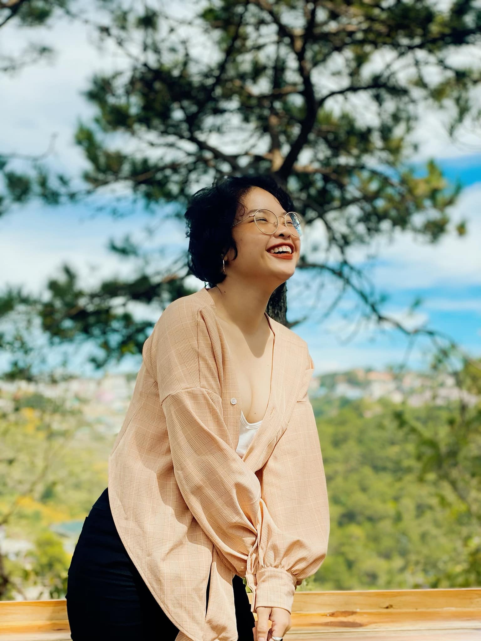 Tiktoker Chu Chu theo đuổi hình tượng ca sĩ đa -zi - năng. Ảnh: Internet