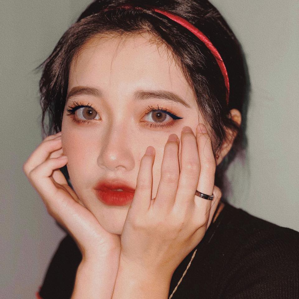 Phong cách trang điểm của Tiktoker Lê Thanh Vi đậm kiểu ulzzang nhận được sự quan tâm của đông đảo người hâm mộ. Ảnh: Facebook