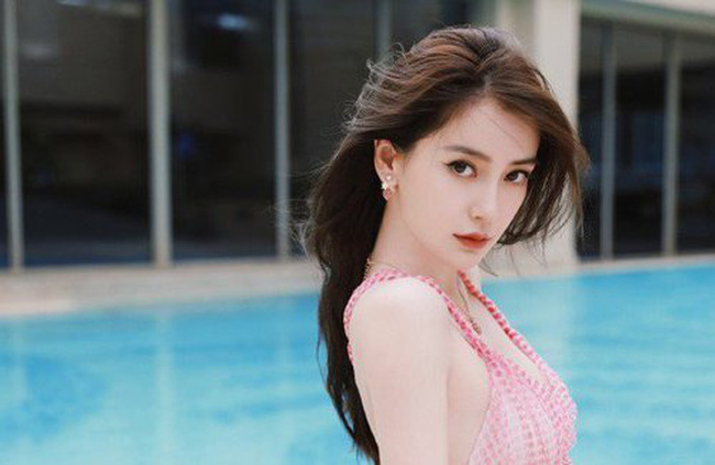 Nhan sắc gây tranh cãi của Angelababy luôn là đề tài của dân tình. Ảnh: Internet Nhan sắc gây tranh cãi của Angelababy luôn là đề tài của dân tình. Ảnh: Internet