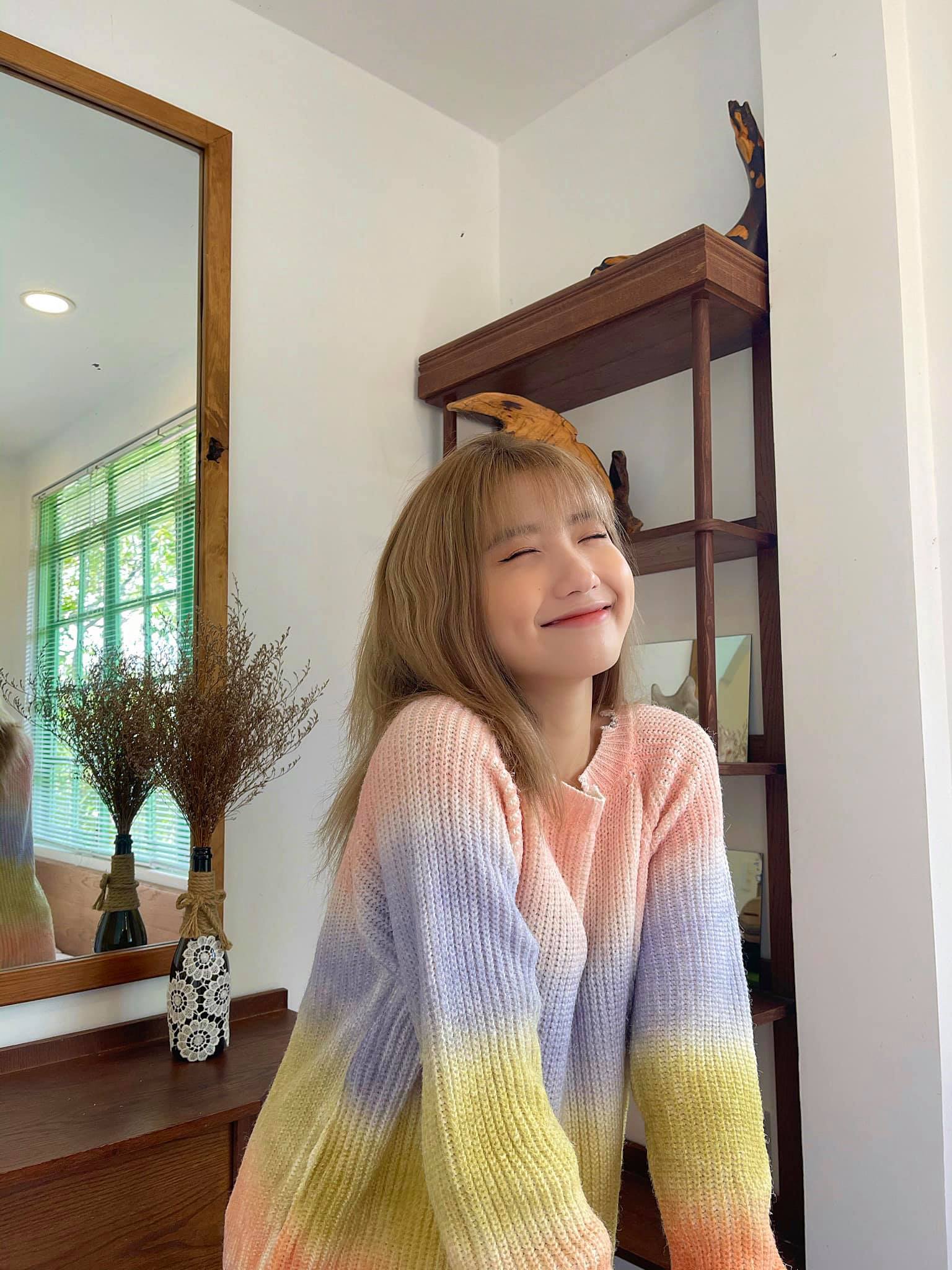 Hotgirl Khánh Huyền gây ấn tượng bởi vẻ ngoài dễ thương. Ảnh: Facebook Hotgirl Khánh Huyền gây ấn tượng bởi vẻ ngoài dễ thương. Ảnh: Facebook