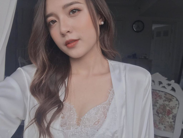 Mc Phương Thảo và những lần gợi cảm cũng nhận về nhiều ý kiến trái chiều. Ảnh: Facebook Mc Phương Thảo và những lần gợi cảm cũng nhận về nhiều ý kiến trái chiều. Ảnh: Facebook