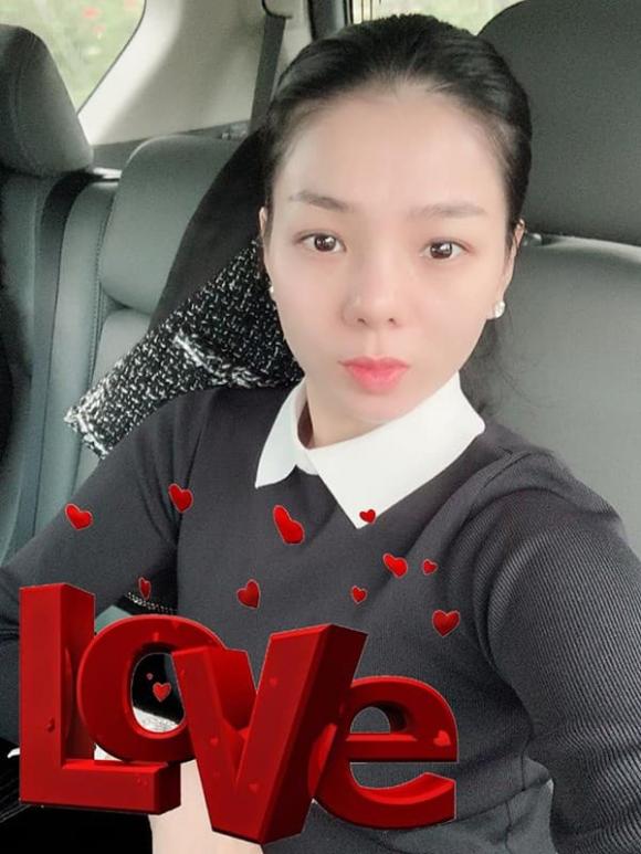 Lệ Quyên rất thích khoe hình ảnh mặt mộc của mình. Ảnh: Facebook