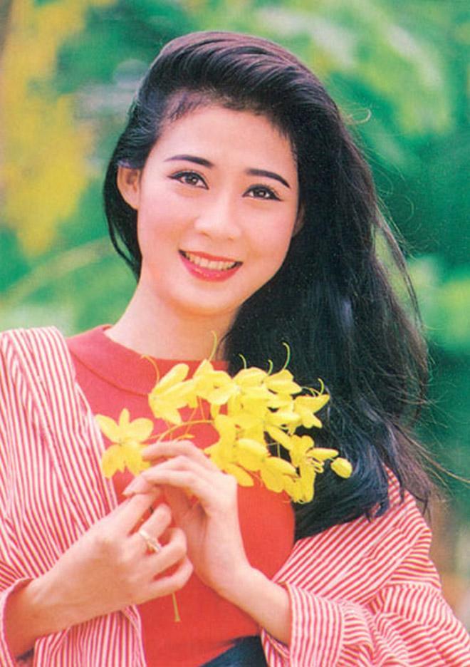Tuy nhiên hồng nhan bạc phận, đệ nhất mỹ nhân màn ảnh Việt Diễm Hương lại có mối tình khá ồn ào với một tên tội phạm. Ảnh: Internet Tuy nhiên hồng nhan bạc phận, đệ nhất mỹ nhân màn ảnh Việt Diễm Hương lại có mối tình khá ồn ào với một tên tội phạm. Ảnh: Internet