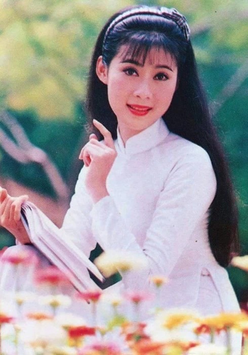 Đệ nhất mỹ nhân màn ảnh Việt Diễm Hương và những nốt thăng trầm khó quên trong cuộc đời 5 Đệ nhất mỹ nhân màn ảnh Việt Diễm Hương và những nốt thăng trầm khó quên trong cuộc đời 5