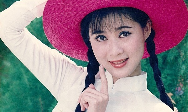 Đệ nhất mỹ nhân màn ảnh Việt Diễm Hương và những nốt thăng trầm khó quên trong cuộc đời 7 Đệ nhất mỹ nhân màn ảnh Việt Diễm Hương và những nốt thăng trầm khó quên trong cuộc đời 7