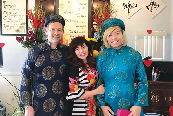 Nữ ca sĩ đình đám thập niên 90 và cuộc hôn nhân nhiều sóng gió, tái hôn ở tuổi 42 6 Nữ ca sĩ đình đám thập niên 90 và cuộc hôn nhân nhiều sóng gió, tái hôn ở tuổi 42 6
