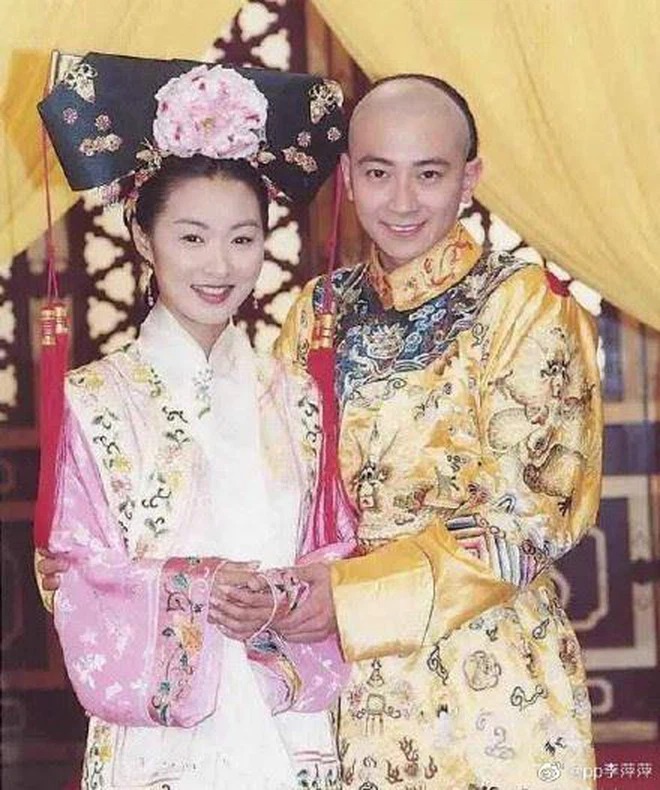 Mỹ nhân từng khinh miệt Triệu Vy ra mặt và nhan sắc lụi tàn khó nhận ra - Ảnh 2