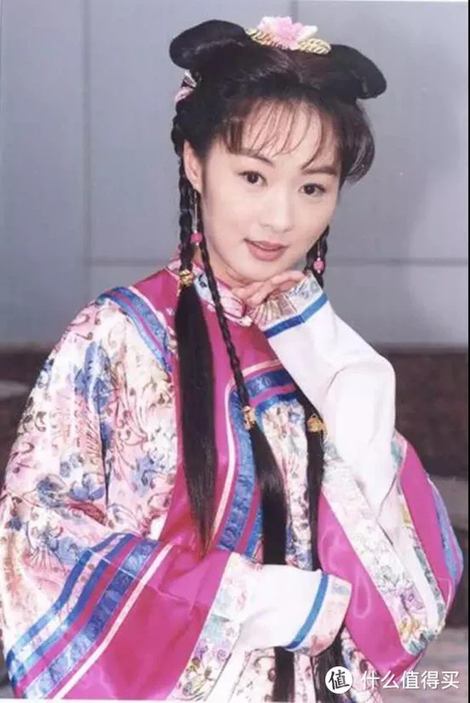 Mỹ nhân từng khinh miệt Triệu Vy ra mặt và nhan sắc lụi tàn khó nhận ra - Ảnh 1