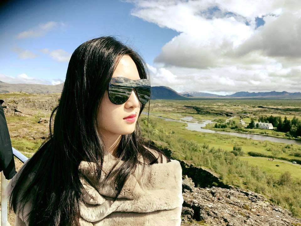 Anh Sa thừa hưởng tố chất kinh doanh từ cha và không có hứng thú với showbiz nên có đời tư vô cùng kín tiếng. Ảnh: Internet Anh Sa thừa hưởng tố chất kinh doanh từ cha và không có hứng thú với showbiz nên có đời tư vô cùng kín tiếng. Ảnh: Internet