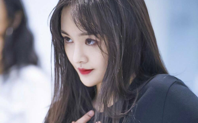 Trịnh Sảng vướng vào vụ bê bối đời tư lớn nhất trong sự nghiệp và nhận cái kết 'đăng ngắt'. Ảnh: Internet Trịnh Sảng vướng vào vụ bê bối đời tư lớn nhất trong sự nghiệp và nhận cái kết 'đăng ngắt'. Ảnh: Internet