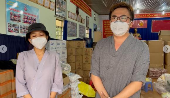 MC Đại Nghĩa bất ngờ tuyên bố tạm dừng làm từ thiện giữa 'tâm bão sao kê' 2 MC Đại Nghĩa bất ngờ tuyên bố tạm dừng làm từ thiện giữa 'tâm bão sao kê' 2