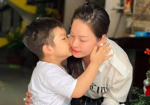 Đây là nguyên nhân khiến Nhật Kim Anh xót xa không thể đón con trai ở về cùng dù thắng kiện 3 Đây là nguyên nhân khiến Nhật Kim Anh xót xa không thể đón con trai ở về cùng dù thắng kiện 3