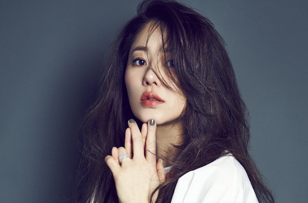Bạn thân Song Hye Kyo, nàng hậu từng bị đế chế Samsung 'ruồng bỏ' lộ 'bộ mặt thật' 3 Bạn thân Song Hye Kyo, nàng hậu từng bị đế chế Samsung 'ruồng bỏ' lộ 'bộ mặt thật' 3