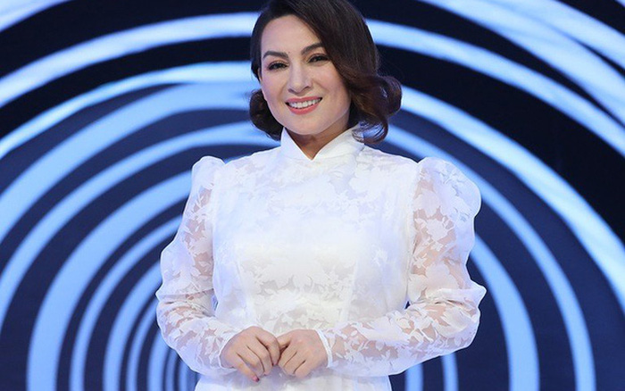 Nữ ca sĩ Phi Nhung qua đời ở tuổi 49 sau thời gian chiến đấu do mắc Covid-19. Ảnh: Internet Nữ ca sĩ Phi Nhung qua đời ở tuổi 49 sau thời gian chiến đấu do mắc Covid-19. Ảnh: Internet