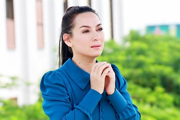 Nữ ca sĩ Phi Nhung trút hơi thở cuối cùng ở tuổi 49 sau thời gian kiên cường chiến đấu. Ảnh: Internet Nữ ca sĩ Phi Nhung trút hơi thở cuối cùng ở tuổi 49 sau thời gian kiên cường chiến đấu. Ảnh: Internet