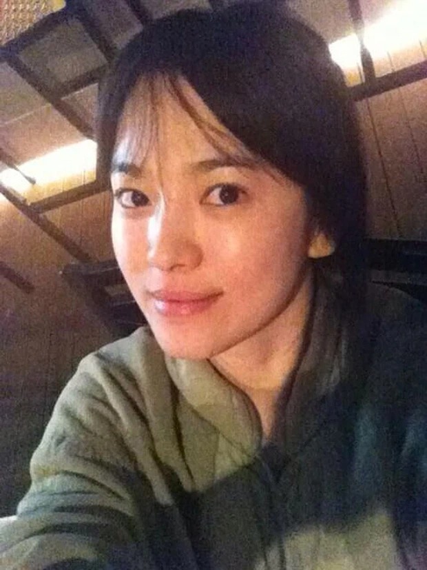 Loạt ảnh mặt mộc của 2 quốc bảo nhan sắc xứ Hàn: Song Hye Kyo tinh khôi, Kim Tae Hee đầy thánh thiện - Ảnh 2 Loạt ảnh mặt mộc của 2 quốc bảo nhan sắc xứ Hàn: Song Hye Kyo tinh khôi, Kim Tae Hee đầy thánh thiện - Ảnh 2