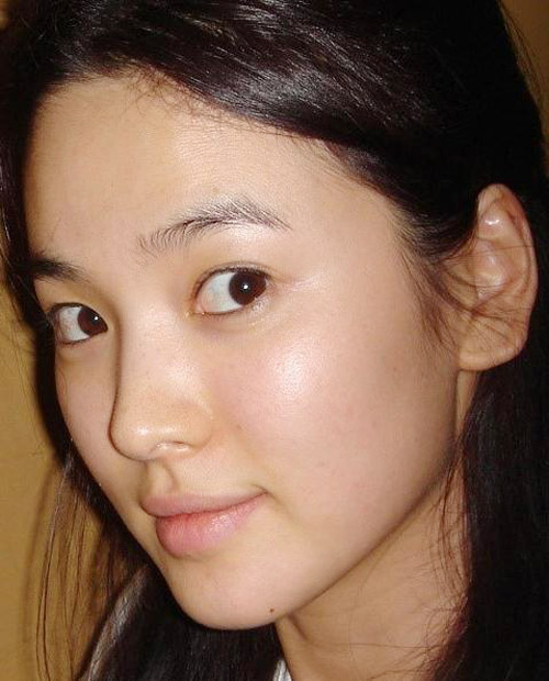 Loạt ảnh mặt mộc của 2 quốc bảo nhan sắc xứ Hàn: Song Hye Kyo tinh khôi, Kim Tae Hee đầy thánh thiện - Ảnh 3 Loạt ảnh mặt mộc của 2 quốc bảo nhan sắc xứ Hàn: Song Hye Kyo tinh khôi, Kim Tae Hee đầy thánh thiện - Ảnh 3