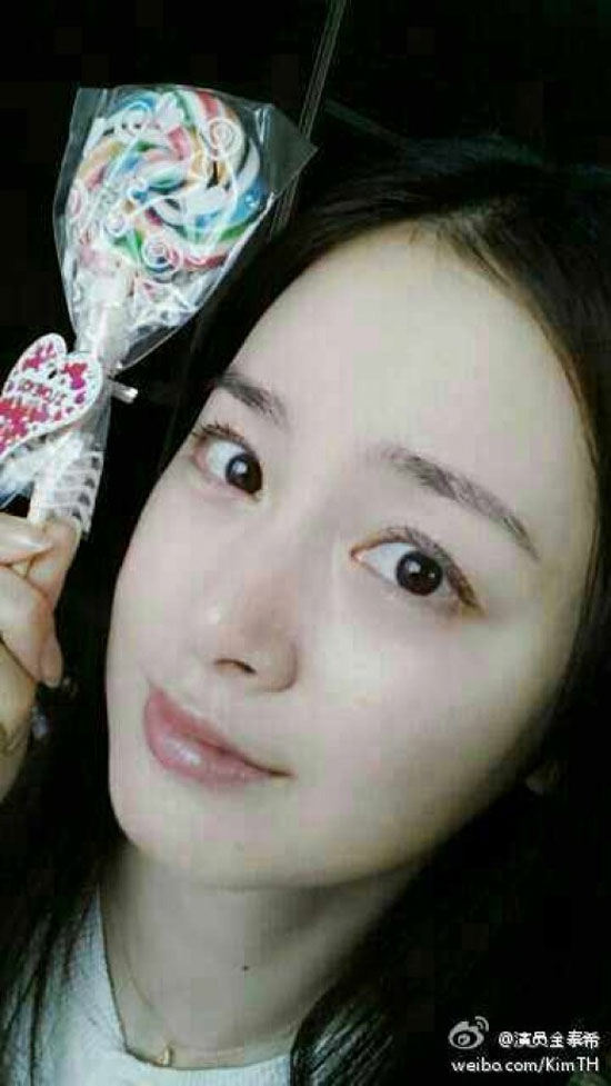 Loạt ảnh mặt mộc của 2 quốc bảo nhan sắc xứ Hàn: Song Hye Kyo tinh khôi, Kim Tae Hee đầy thánh thiện - Ảnh 6 Loạt ảnh mặt mộc của 2 quốc bảo nhan sắc xứ Hàn: Song Hye Kyo tinh khôi, Kim Tae Hee đầy thánh thiện - Ảnh 6