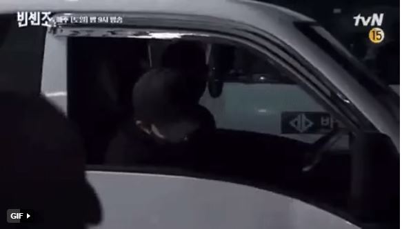 Knet bóc trần 'bộ mặt thật' của Song Joong Ki chỉ qua một chi tiết nhỏ 1