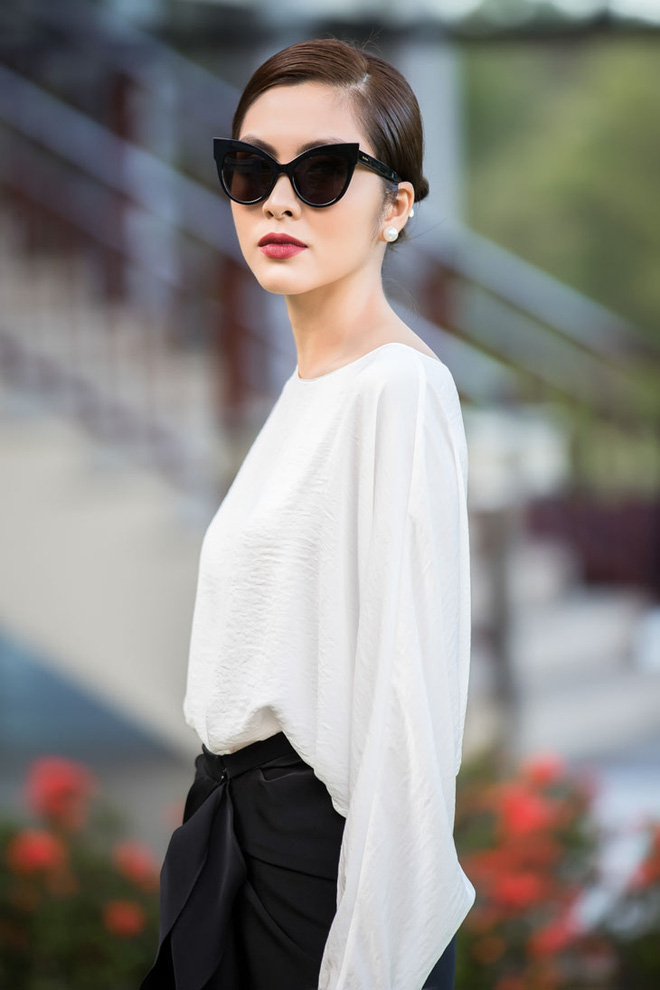 Chẳng lên đồ lộng lẫy, Tăng Thanh Hà vẫn khiến dân tình rớt 'hố u mê' chỉ với chi tiết này 5 Chẳng lên đồ lộng lẫy, Tăng Thanh Hà vẫn khiến dân tình rớt 'hố u mê' chỉ với chi tiết này 5