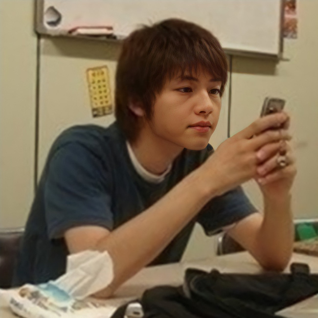 Nhan sắc thời chưa nổi tiếng của Song Joong Ki. Ảnh: Internet Nhan sắc thời chưa nổi tiếng của Song Joong Ki. Ảnh: Internet