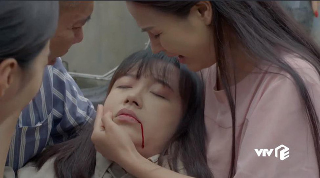 'Người tình' của Công Lý tái xuất trong Thương ngày nắng về, số phận bi thảm đến đau lòng - Ảnh 2 'Người tình' của Công Lý tái xuất trong Thương ngày nắng về, số phận bi thảm đến đau lòng - Ảnh 2