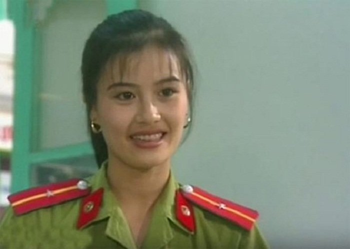 'Bông hồng thép' Hoa Thúy trong Cảnh sát hình sự: Cuộc sống bình yên sau '2 lần đò' dang dở 2 'Bông hồng thép' Hoa Thúy trong Cảnh sát hình sự: Cuộc sống bình yên sau '2 lần đò' dang dở 2