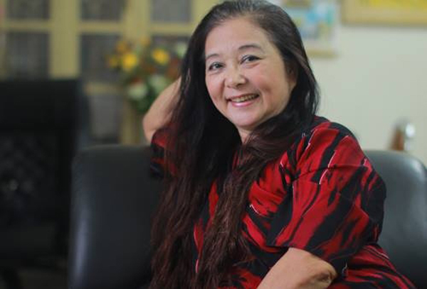 Ni cô Huyền Trang của 'Biệt động Sài Gòn': Trẻ đẹp ở tuổi U70, an yên vui vầy bên con cháu 4