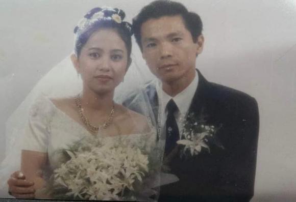 Hình ảnh cưới của vợ chồng NSND Trung Anh được nam diễn viên chia sẻ. Ảnh: Internet