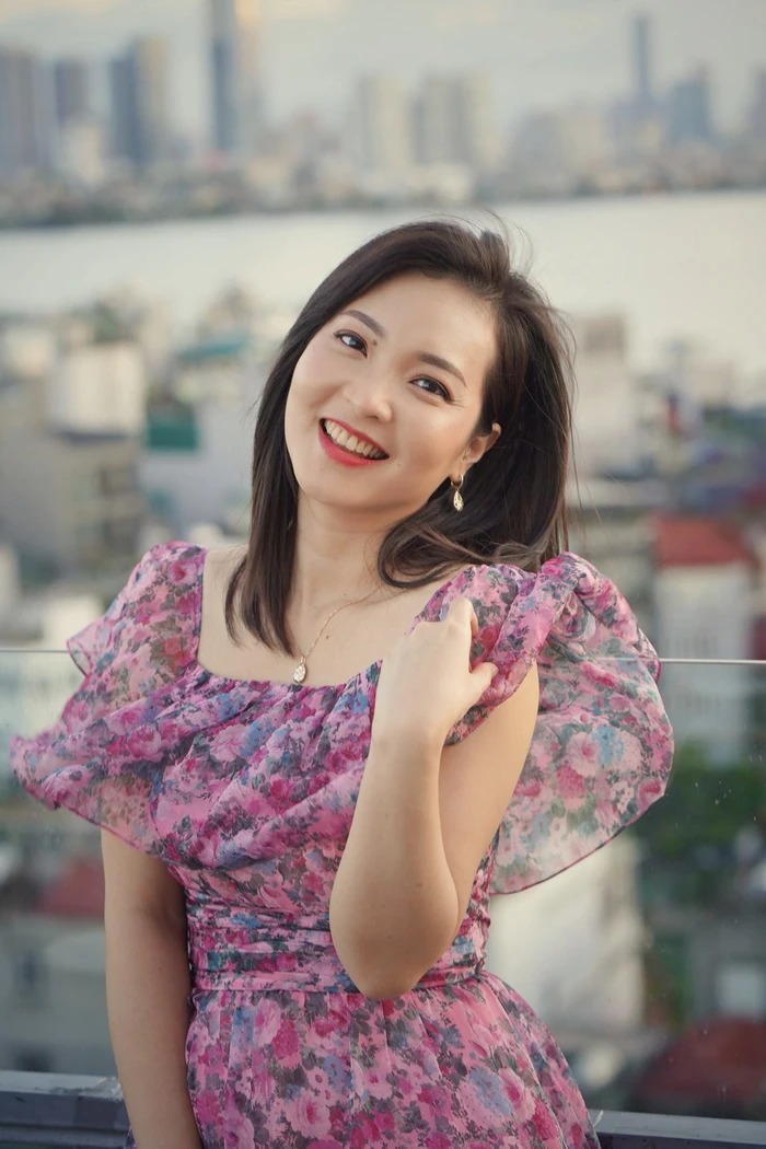 Điều ít biết về nữ BTV 'thế sóng' Hoài Anh: Là người miền Tây đầu tiên 'lên sóng' Thời sự 19h - Ảnh 3 Điều ít biết về nữ BTV 'thế sóng' Hoài Anh: Là người miền Tây đầu tiên 'lên sóng' Thời sự 19h - Ảnh 3