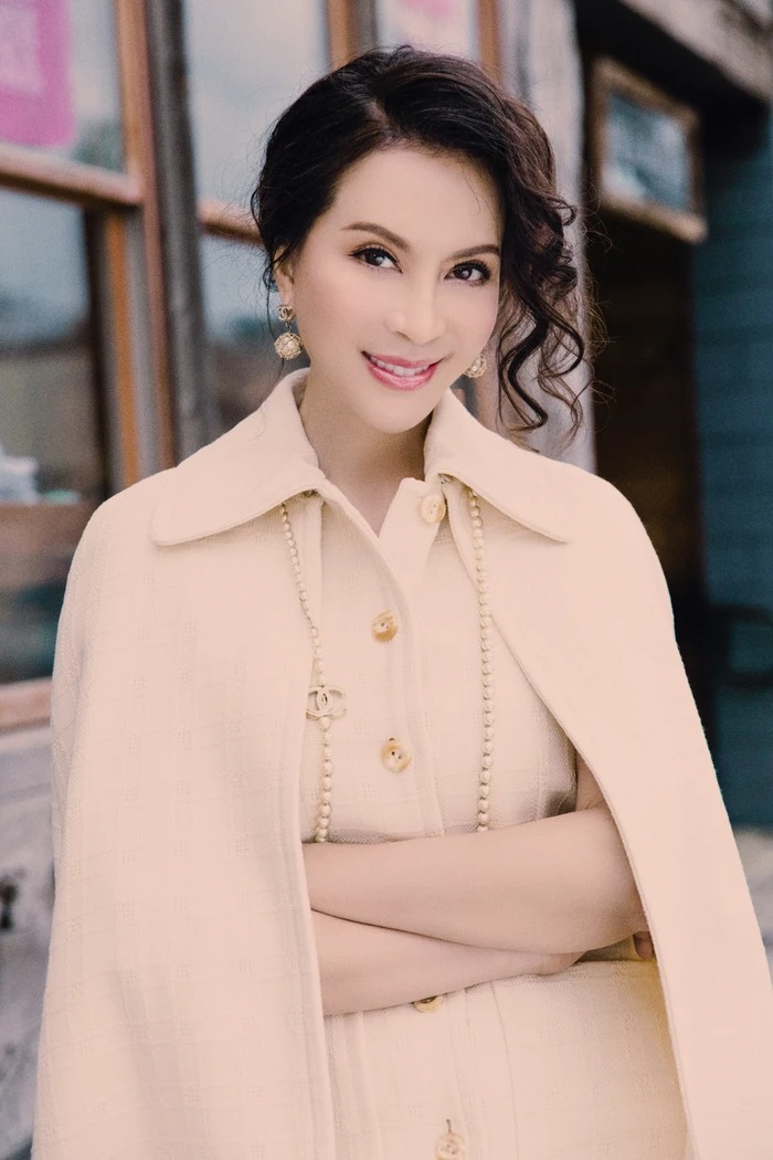 Vẻ đẹp mặn mà 'khước từ thời gian' của MC Thanh Mai ở tuổi ngoài 50 4