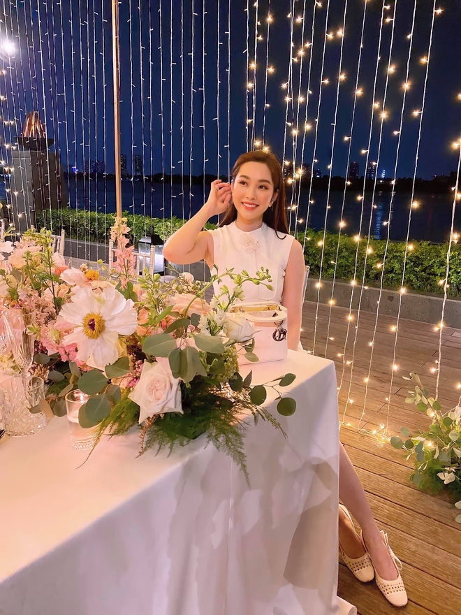 Nhan sắc xinh đẹp của Hoa hậu Đặng Thu Thảo. Ảnh: Facebook Nhan sắc xinh đẹp của Hoa hậu Đặng Thu Thảo. Ảnh: Facebook