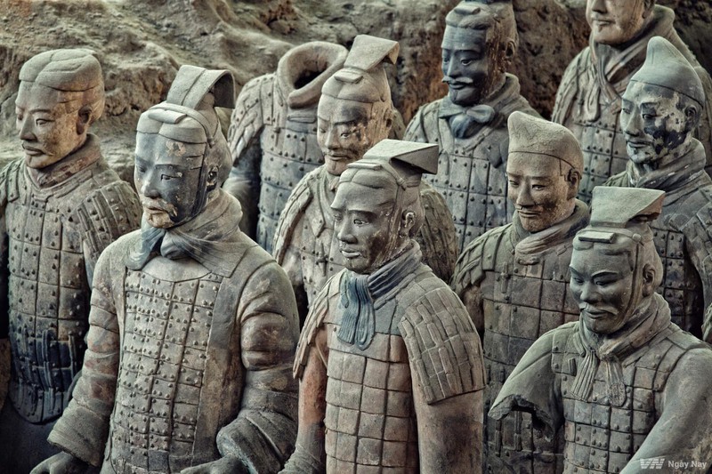 Vén màn bí ẩn: Mai táng xong cho Hoàng đế, thợ xây cuối cùng thoát ra ngoài thế nào? - Ảnh 1 Vén màn bí ẩn: Mai táng xong cho Hoàng đế, thợ xây cuối cùng thoát ra ngoài thế nào? - Ảnh 1