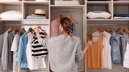 Tủ quần áo cũng cần được vệ sinh sạch sẽ trước Tết Nguyên Đán. Ảnh: Internet