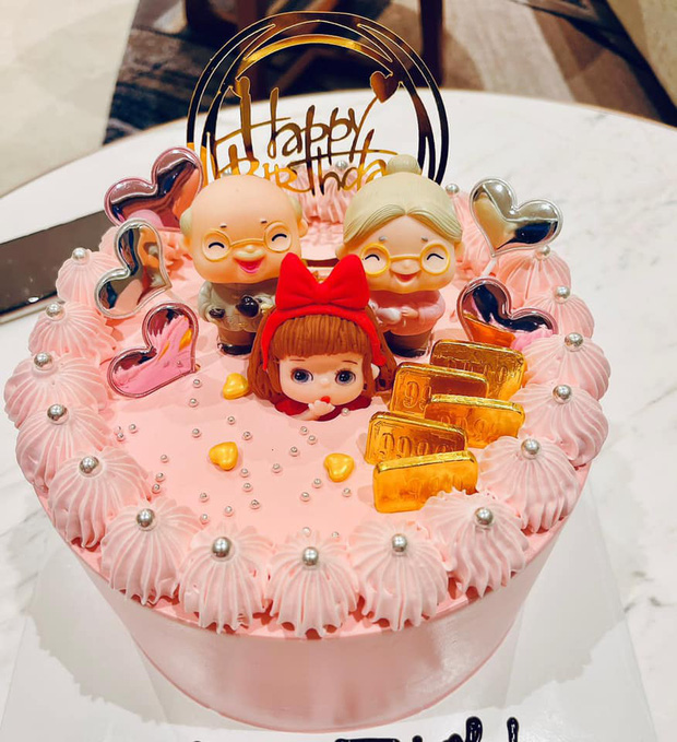 Nhã Phương và Trường Giang từng khiến nhiều người không khỏi ghen tị vì màn kỷ niệm 3 năm ngày cưới ngọt ngào của mình. Ảnh: Internet Nhã Phương và Trường Giang từng khiến nhiều người không khỏi ghen tị vì màn kỷ niệm 3 năm ngày cưới ngọt ngào của mình. Ảnh: Internet