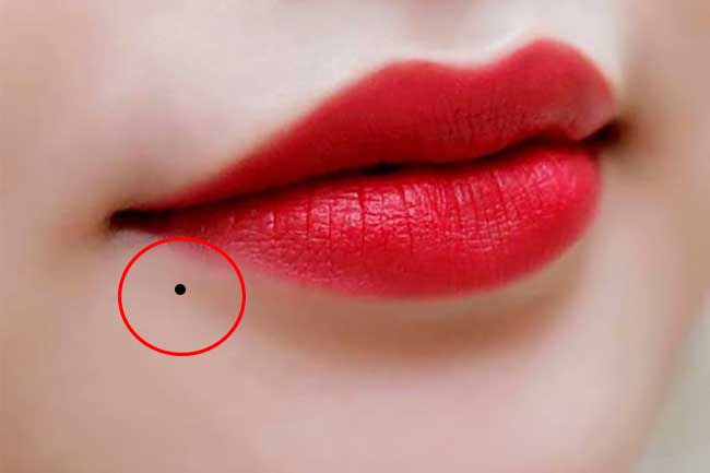Nốt ruồi dưới môi không tốt cho người sở hữu nó. Ảnh: Internet