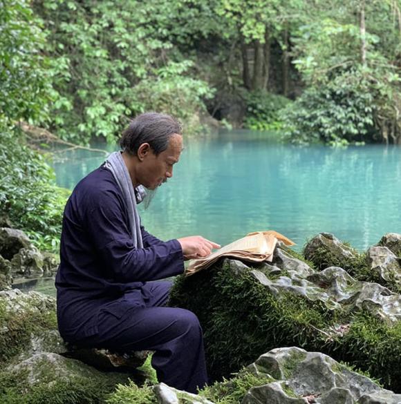 NSƯT Tiến Hợi - người được 'đo ni đóng giày' với vai diễn Bác Hồ từng nhận được nhiều giải thưởng danh giá nhờ cống hiến với nghệ thuật. Ảnh: Internet