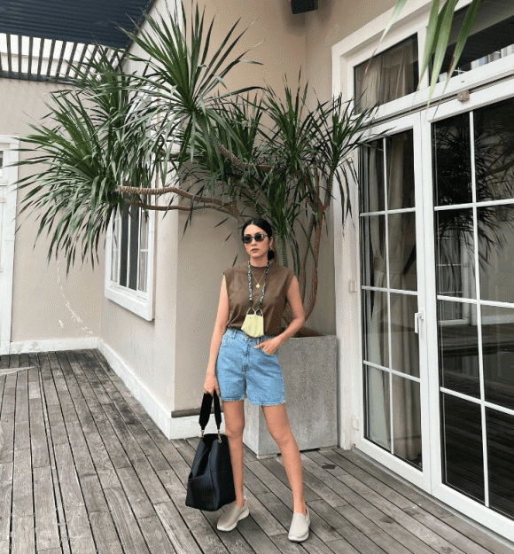 'Xả kho' loạt ảnh tình tứ bên ông xã trong lễ tình nhân, Tăng Thanh Hà gây chú ý bởi điều này - Ảnh 2 'Xả kho' loạt ảnh tình tứ bên ông xã trong lễ tình nhân, Tăng Thanh Hà gây chú ý bởi điều này - Ảnh 2