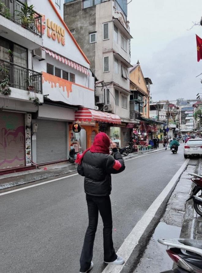 Nàng hậu được xế sang Đặng Lê Nguyên Vũ đón đưa bị 'tóm sống' khoảnh khắc đi du lịch cùng 'tin đồn đồng giới' - Ảnh 5 Nàng hậu được xế sang Đặng Lê Nguyên Vũ đón đưa bị 'tóm sống' khoảnh khắc đi du lịch cùng 'tin đồn đồng giới' - Ảnh 5
