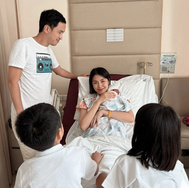 Cách đây không lâu, Tăng Thanh Hà đã thông báo mình mới sinh nhóc tì thứ 3. Ảnh: Instagram Cách đây không lâu, Tăng Thanh Hà đã thông báo mình mới sinh nhóc tì thứ 3. Ảnh: Instagram