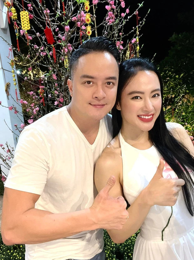 Mối tình ngắn ngủi của cả hai nhận được sự bàn tán của đông đảo CĐM. Ảnh: Facebook Mối tình ngắn ngủi của cả hai nhận được sự bàn tán của đông đảo CĐM. Ảnh: Facebook