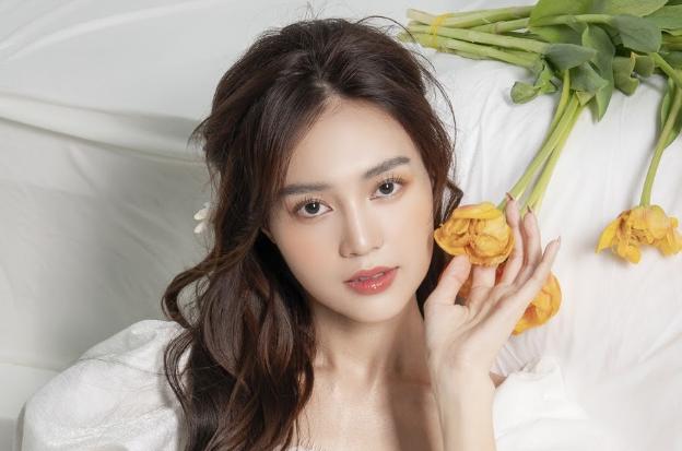 Nhan sắc xinh đẹp và ấn tượng của Ninh Dương Lan Ngọc mỗi khi xuất hiện trước ống kính truyền thông. Ảnh: Internet Nhan sắc xinh đẹp và ấn tượng của Ninh Dương Lan Ngọc mỗi khi xuất hiện trước ống kính truyền thông. Ảnh: Internet