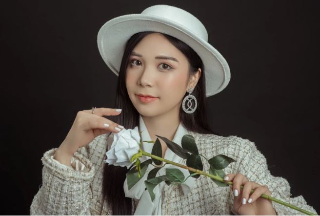 Thanh Bi cho biết nhân vật nữ thiếu úy Đường Hải Yến trong Bão Ngầm được xem là món quà mà cô dành cho người bố quá cố của mình. Ảnh: Internet Thanh Bi cho biết nhân vật nữ thiếu úy Đường Hải Yến trong Bão Ngầm được xem là món quà mà cô dành cho người bố quá cố của mình. Ảnh: Internet