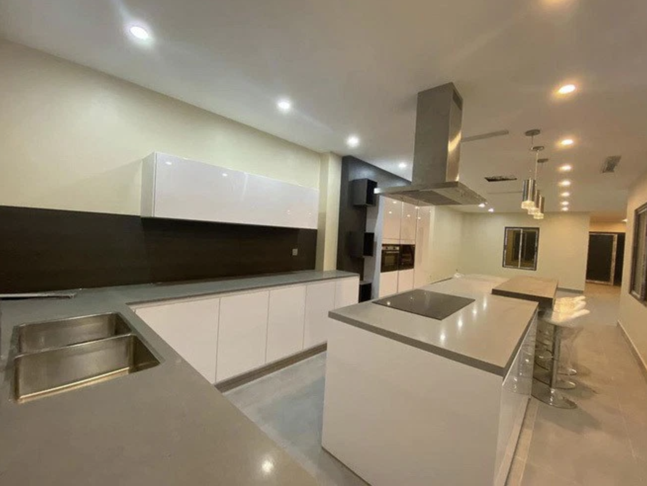 Cuộc sống độc thân, kín tiếng của MC Minh Hà ở tuổi 35 2 Cuộc sống độc thân, kín tiếng của MC Minh Hà ở tuổi 35 2