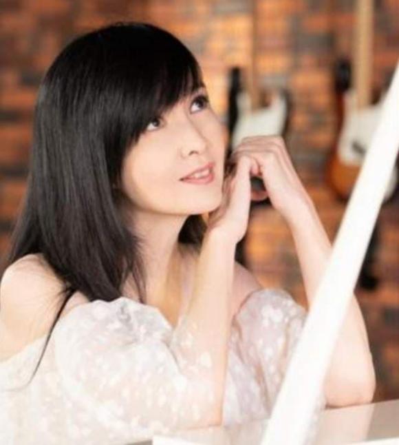 Nhan sắc của Châu Huệ Mẫn ở tuổi U60 khiến nhiều người không khỏi ngỡ ngàng. Ảnh: Internet