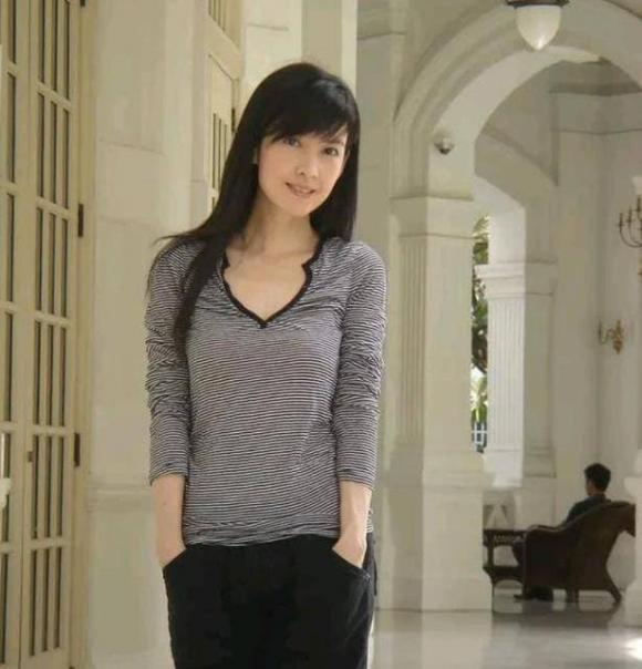 Nhiều người cho rằng cô không hề có dấu hiệu lão hoá đi chút nào. Ảnh: Internet