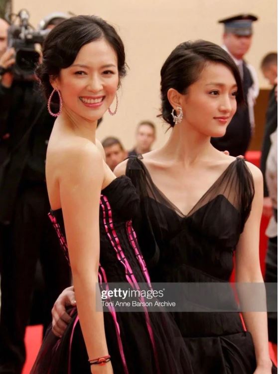 Châu Tấn và Chương Tử Di cùng chung một khung hình. Ảnh: Getty Images. Châu Tấn và Chương Tử Di cùng chung một khung hình. Ảnh: Getty Images.